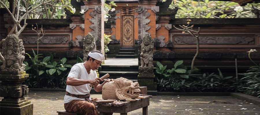 Taksu Tukang Ukir Barong